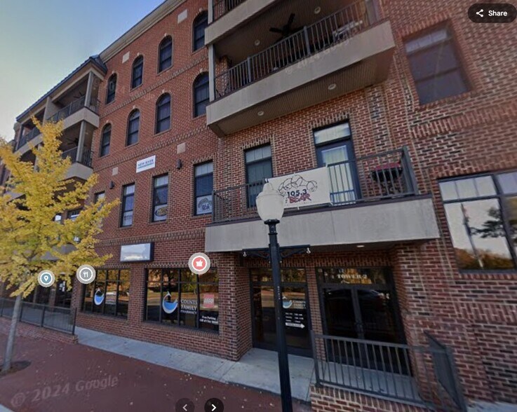 Primary Photo Of 301 S Main St, Blacksburg Office For Lease