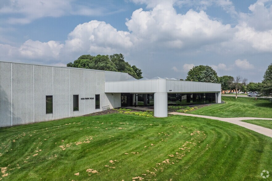 Primary Photo Of 1000 Park Rd, Chanhassen Manufacturing For Lease