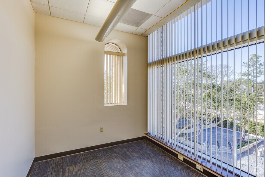 More Photos Of 600 Rinehart Rd, Lake Mary Office For Sale