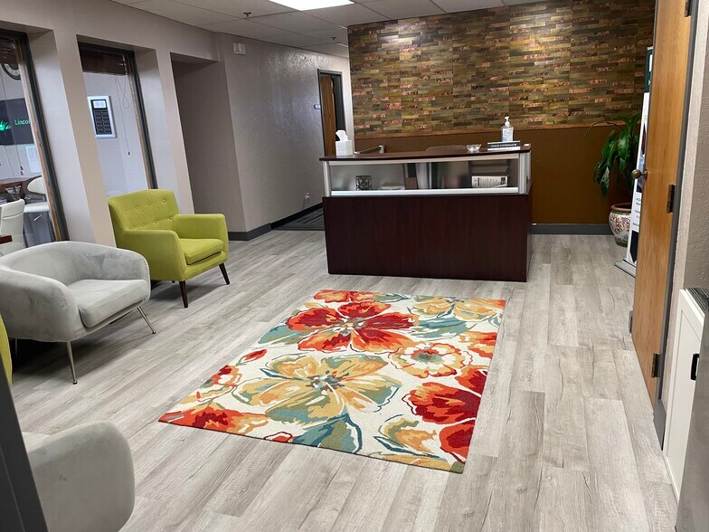 More Photos Of 11032 Quail Creek Rd, Oklahoma City Office For Lease