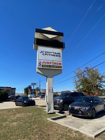More Photos Of 5200 Veterans Memorial Blvd, Metairie Freestanding For Lease