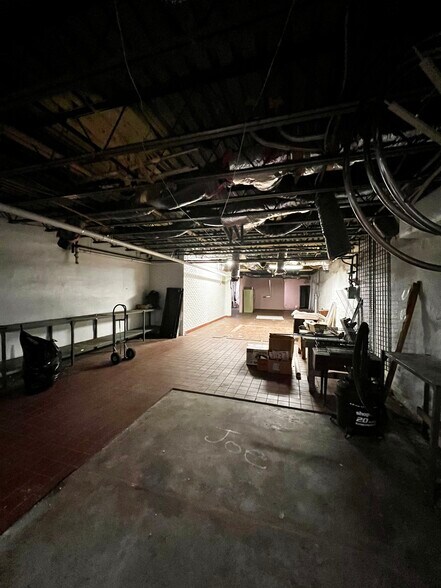 More Photos Of 115 Wyoming Ave, Scranton Convenience Store For Lease
