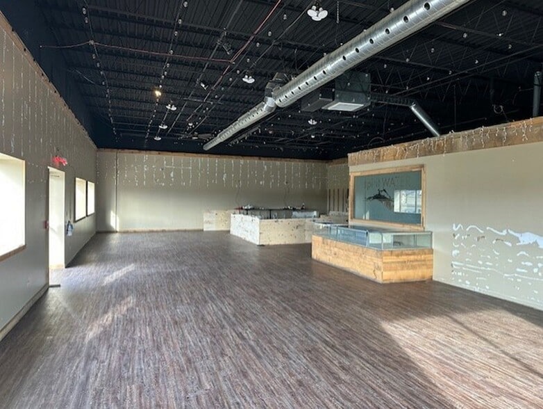 More Photos Of 3300 3 Oaks Rd, Cary Storefront For Lease