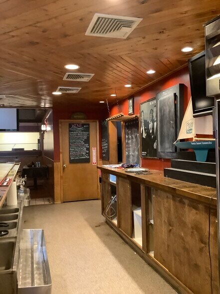 More Photos Of 418 Main St, Youngstown Restaurant For Sale