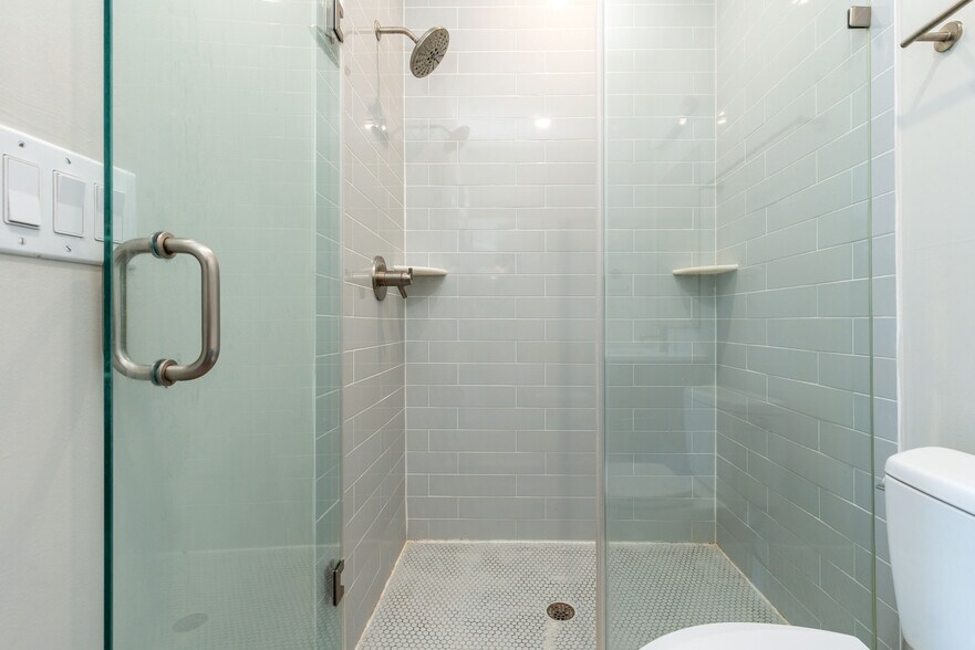 More Photos Of 2616 W Girard Ave, Philadelphia Apartments For Sale