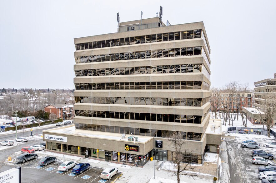 More Photos Of 1600A Boul Saint-Martin E, Laval Office Residential For Lease