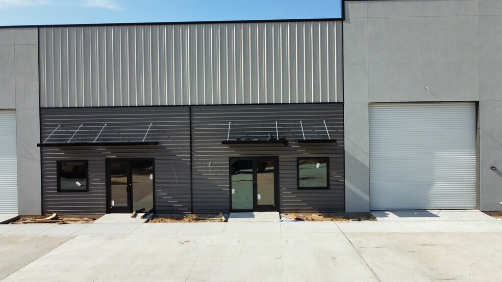 Primary Photo Of 26717 Westheimer Pky, Katy Unknown For Lease