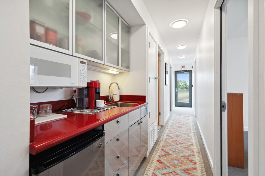 More Photos Of 1010 Grayson St, Berkeley Office Residential For Sale