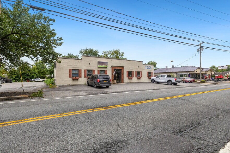 More Photos Of 948 Homestead Ave, Maybrook Office For Lease