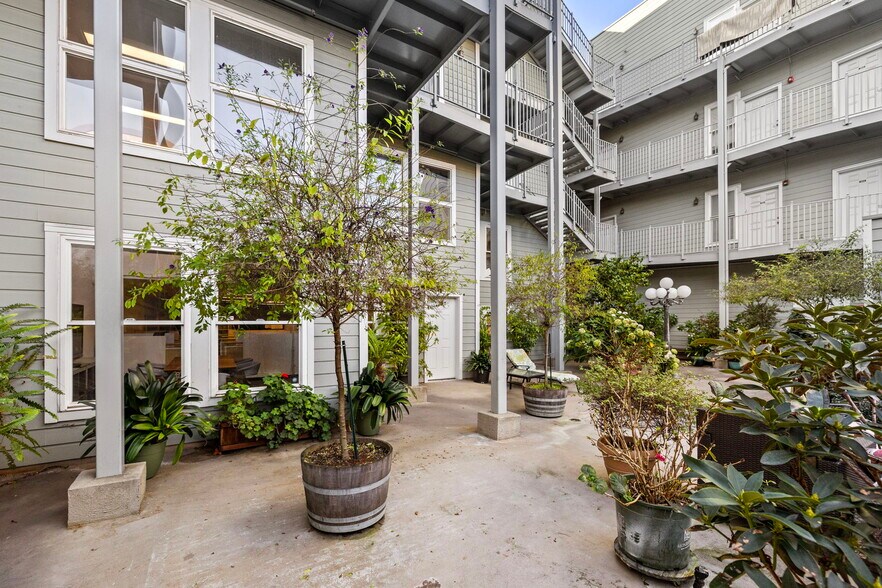 More Photos Of 50 29th St, San Francisco Apartments For Sale