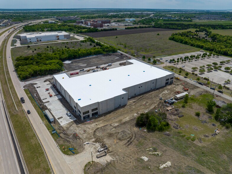 Primary Photo Of Pleasant Valley Rd & George Bush Turnpike, Sachse Distribution For Lease