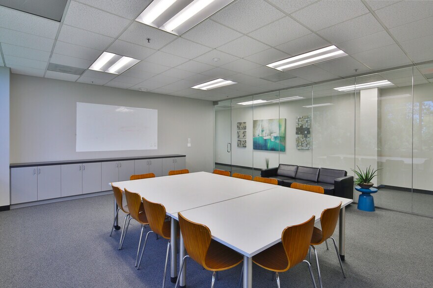 More Photos Of 3350 Shelby St, Ontario Office For Lease