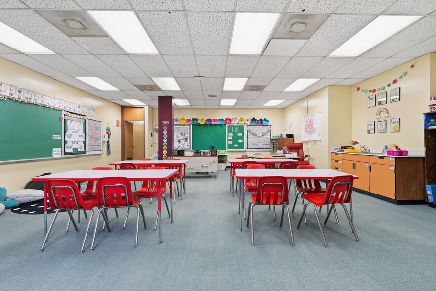 More Photos Of 221 E 12th Ave, Homestead Schools For Lease