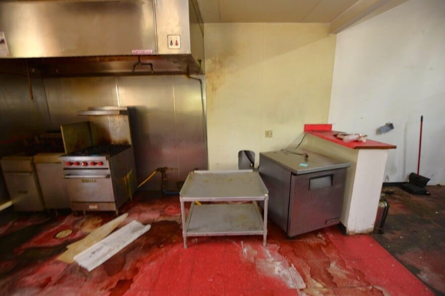 More Photos Of 75174 Hwy 59 Hwy, Stilwell Convenience Store For Sale