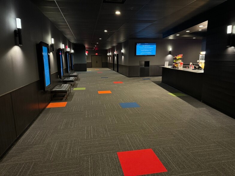 More Photos Of 4780 Cornell Rd, Cincinnati Movie Theatre For Sale