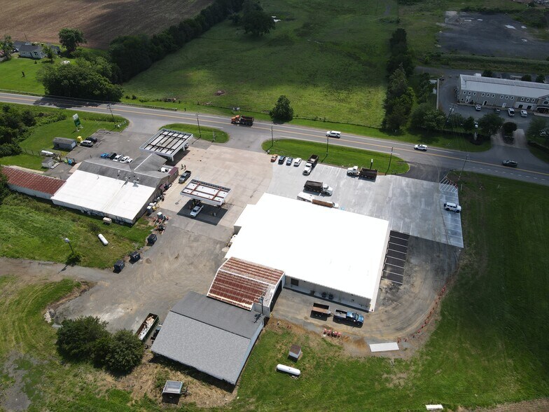 More Photos Of 3388-3400 Catlett Rd, Catlett Freestanding For Lease