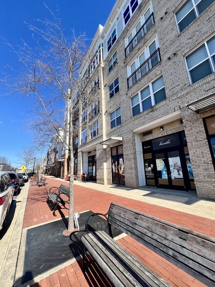 More Photos Of 12401 Brickyard Blvd, Beltsville Apartments For Lease