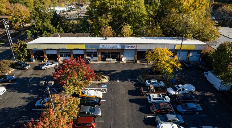 More Photos Of 2813 Hillsborough Rd, Durham Auto Repair For Lease