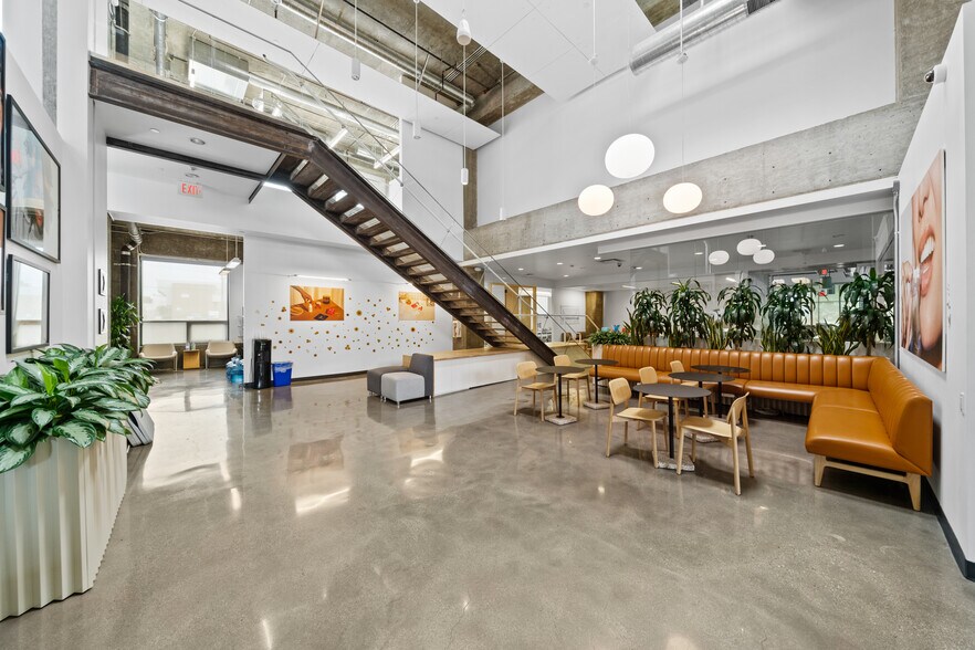 More Photos Of 1556 20th St, Santa Monica Medical For Lease