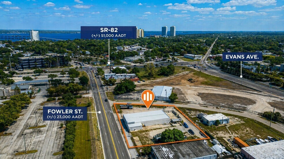 Primary Photo Of 2111 Fowler St, Fort Myers Warehouse For Sale