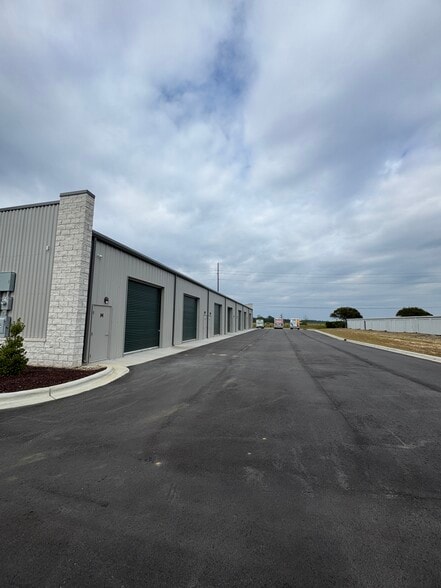 More Photos Of 408 Airport rd, Kinston Industrial For Lease