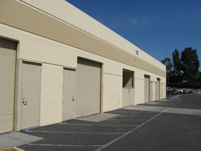 More Photos Of 1392 Poinsettia Ave, Vista Manufacturing For Lease