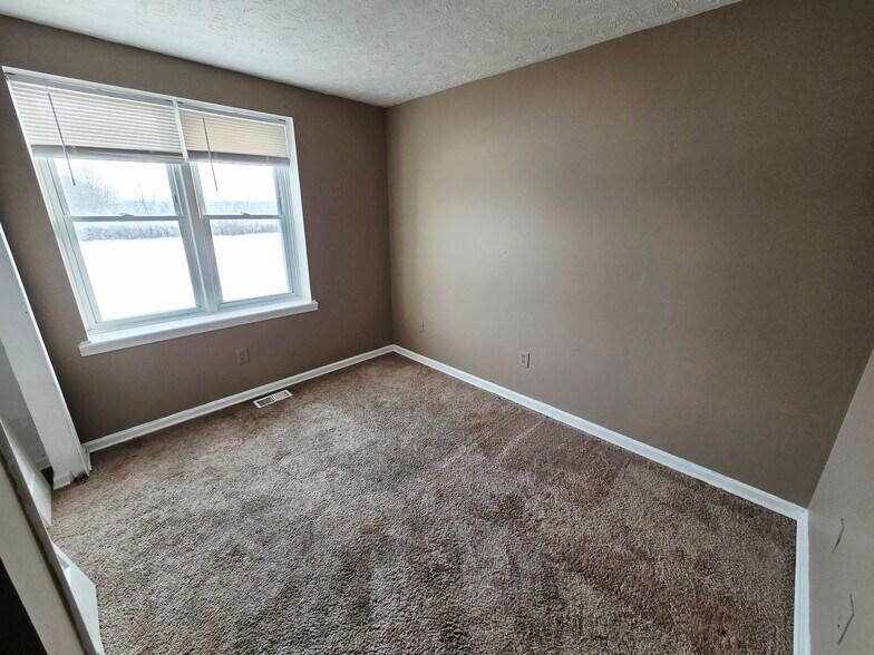 More Photos Of 1302 Broadway, Lorain Storefront Retail Residential For Sale