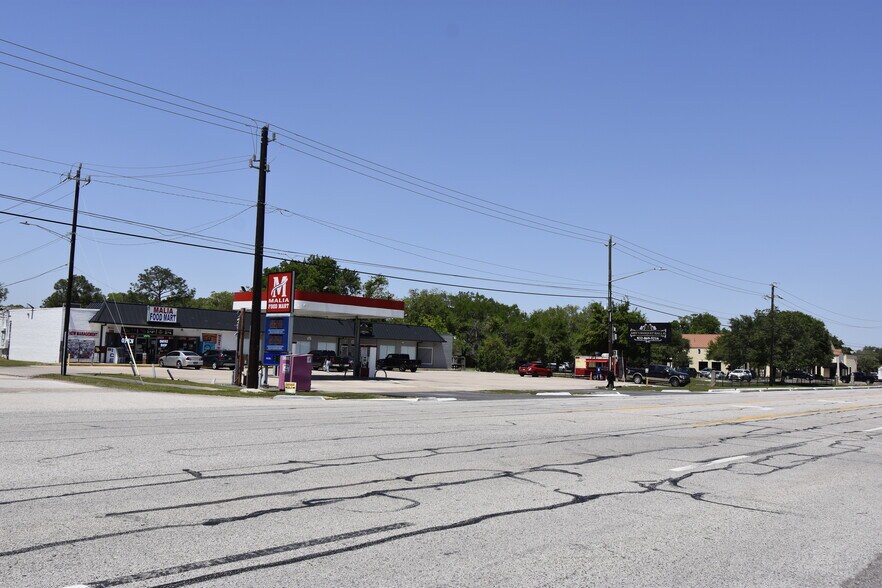 More Photos Of 550 FM 1959 Rd, Houston General Retail For Sale