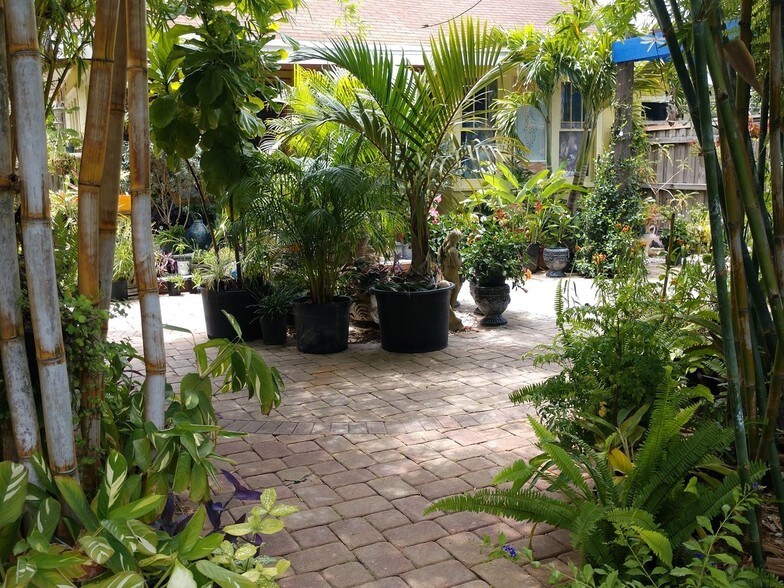 More Photos Of 3660 22nd Ave S, Saint Petersburg Freestanding For Sale