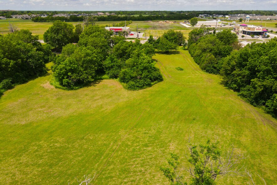 More Photos Of 5310 N Meridian Ave, Wichita Office For Sale