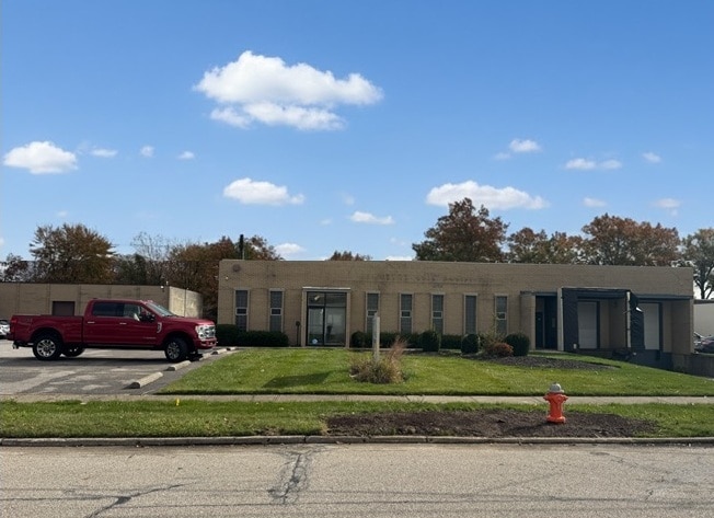 More Photos Of 4725 Manufacturing Rd, Cleveland Manufacturing For Lease