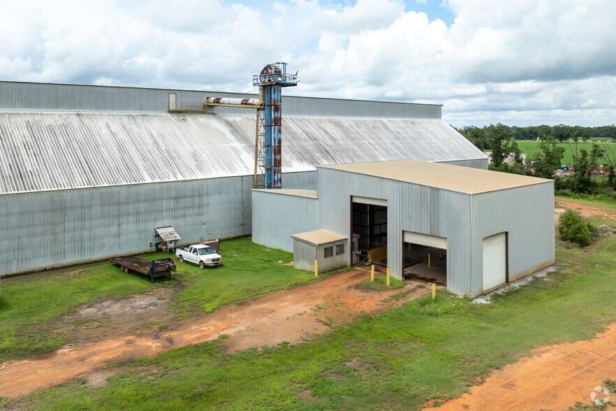 Primary Photo Of 501 E Sanborn Ave, Summerdale Industrial For Sale
