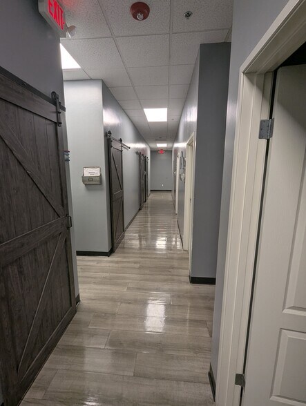 More Photos Of 3015 Calloway Dr, Bakersfield Storefront Retail Office For Lease