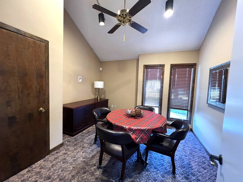 More Photos Of 300 N Pottstown Pike, Exton Office For Lease