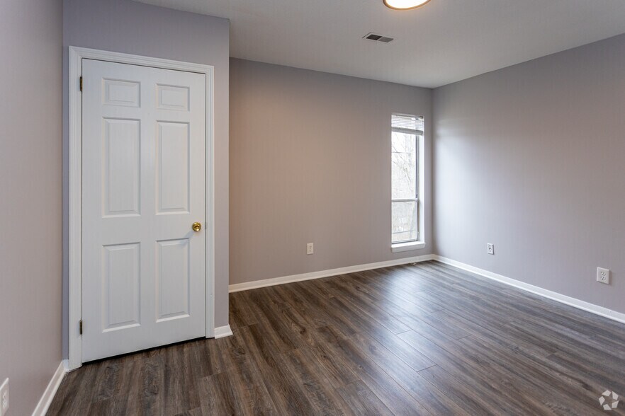 More Photos Of 300 W Midvale Ave, Chattanooga Apartments For Sale