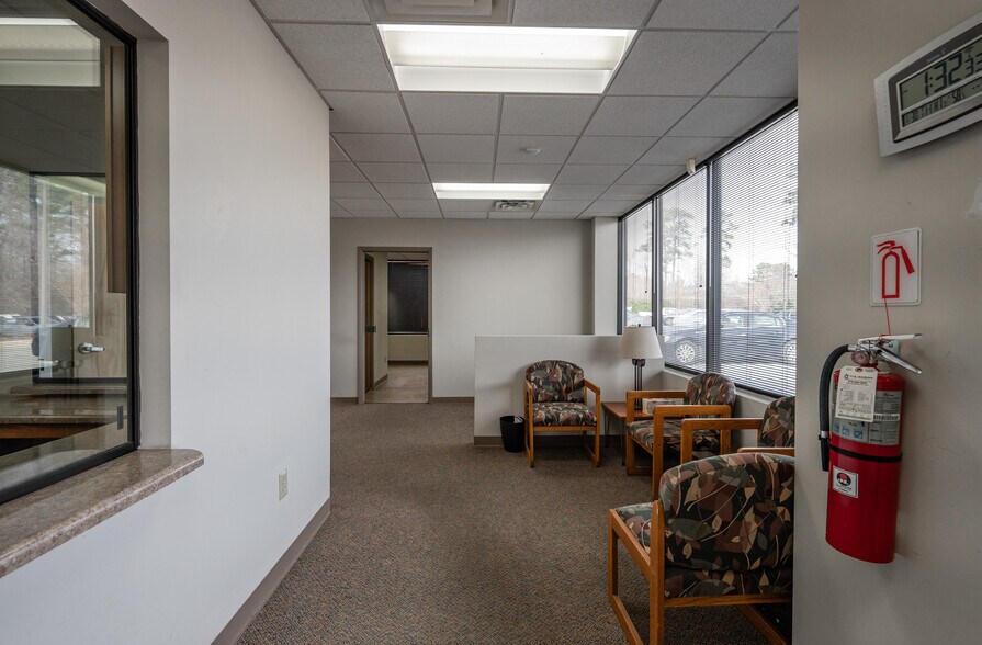 More Photos Of 4210 N Roxboro St, Durham Office For Lease