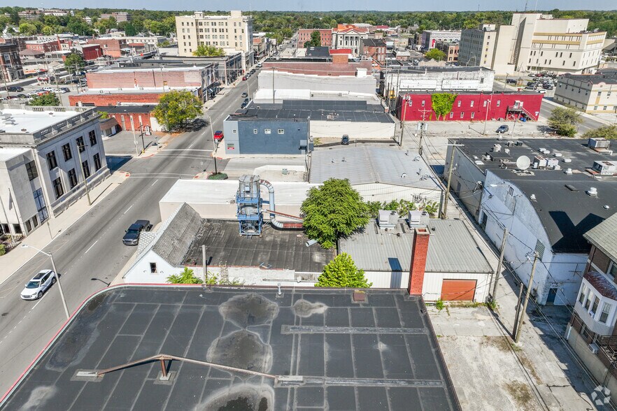 More Photos Of 610 S Adams St, Marion Industrial For Sale