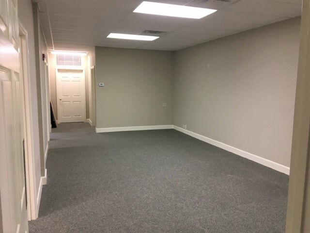 More Photos Of 2075 Centre Pointe Blvd, Tallahassee Medical For Lease