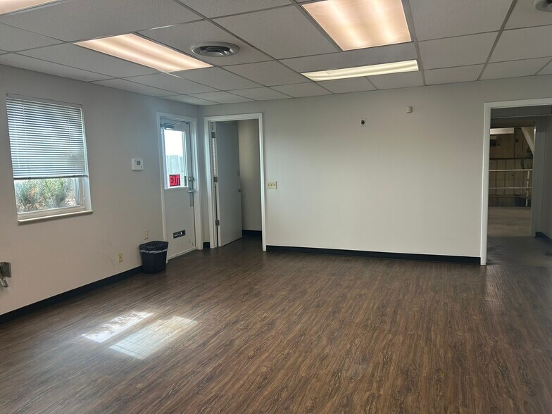 More Photos Of 5151 E 56th Ave, Commerce City Manufacturing For Sale