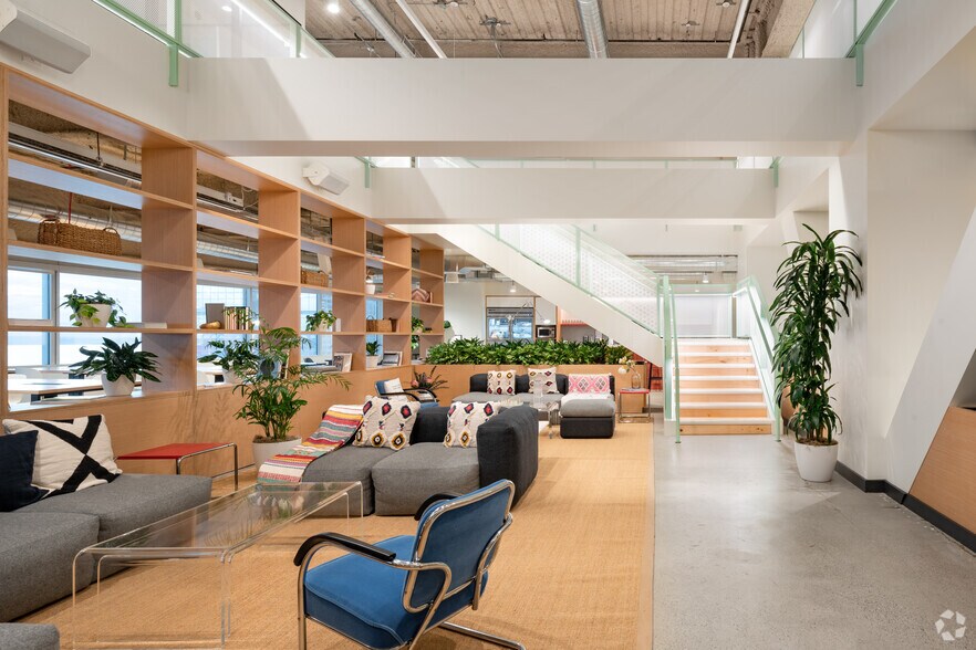 More Photos Of 1201 3rd Ave, Seattle Office For Lease