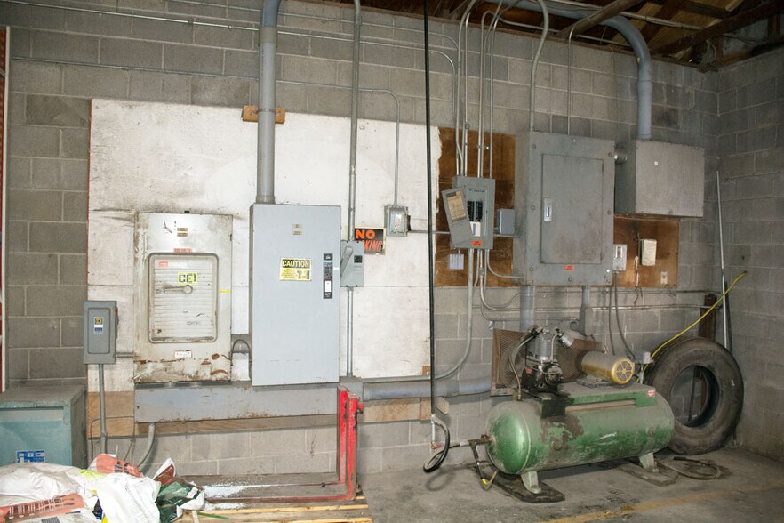 More Photos Of , Middlefield Unknown For Sale