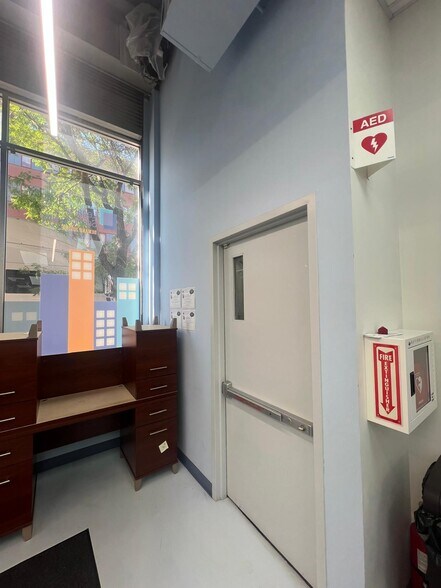 More Photos Of 1827 Madison Ave, New York Apartments For Lease