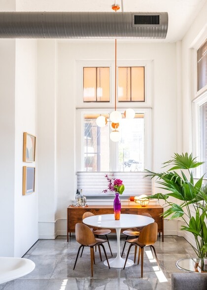 More Photos Of 523 Grand Blvd, Kansas City Apartments For Lease