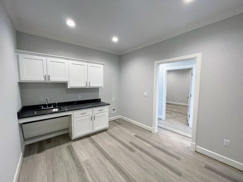 More Photos Of 400 Stonebrook Pky, Frisco Unknown For Lease