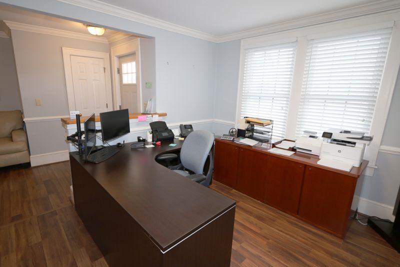 More Photos Of 1320 W Poinsett St, Greer Office For Lease