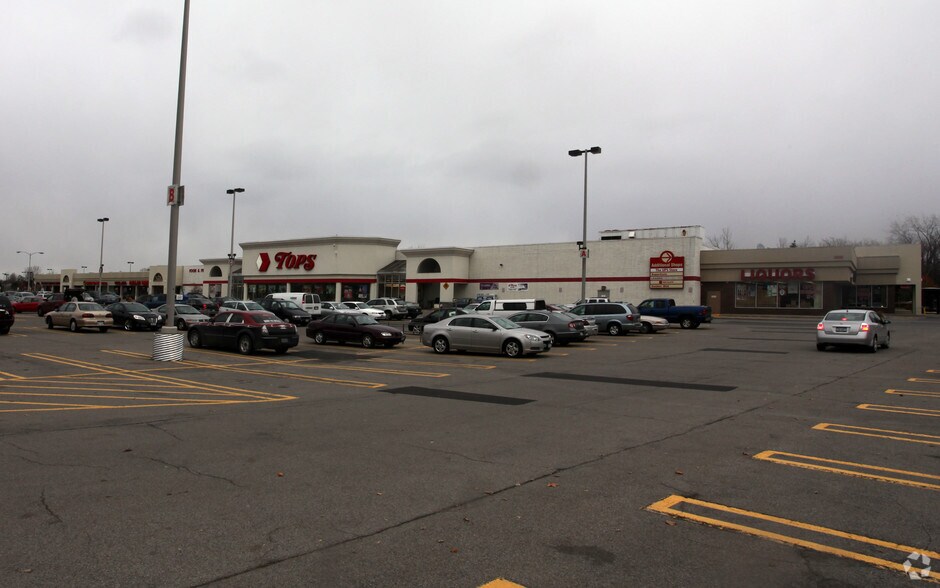 More Photos Of 3190 Niagara Falls Blvd, Amherst Unknown For Lease