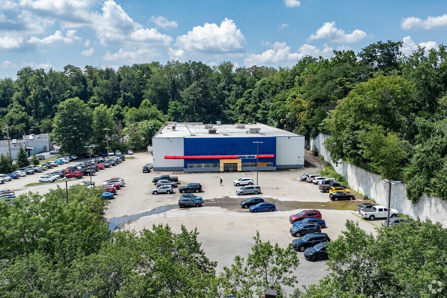 More Photos Of 3735 William Penn Hwy, Monroeville Freestanding For Lease
