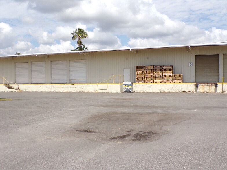 More Photos Of 2300 Hwy 60 W, Mulberry Warehouse For Lease
