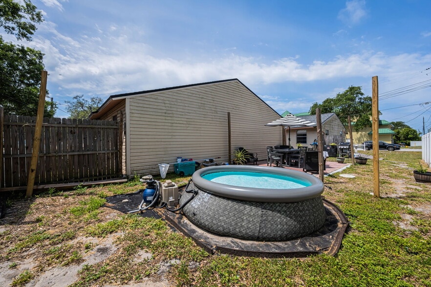 More Photos Of 1231 Illinois Ave, Palm Harbor Apartments For Sale
