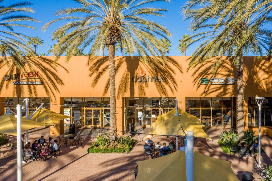 More Photos Of 2915-3011 El Camino Real, Tustin Unknown For Lease